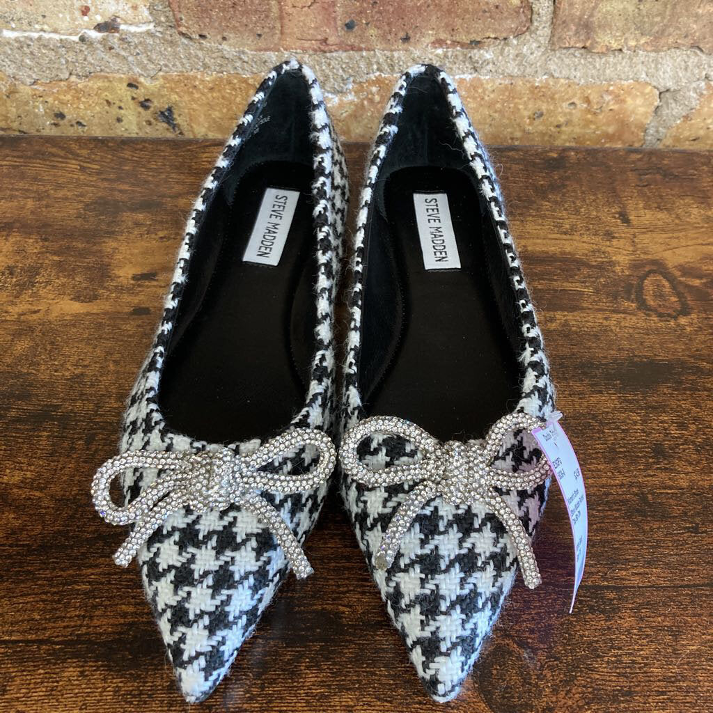 Pointed Toe Slip Ons