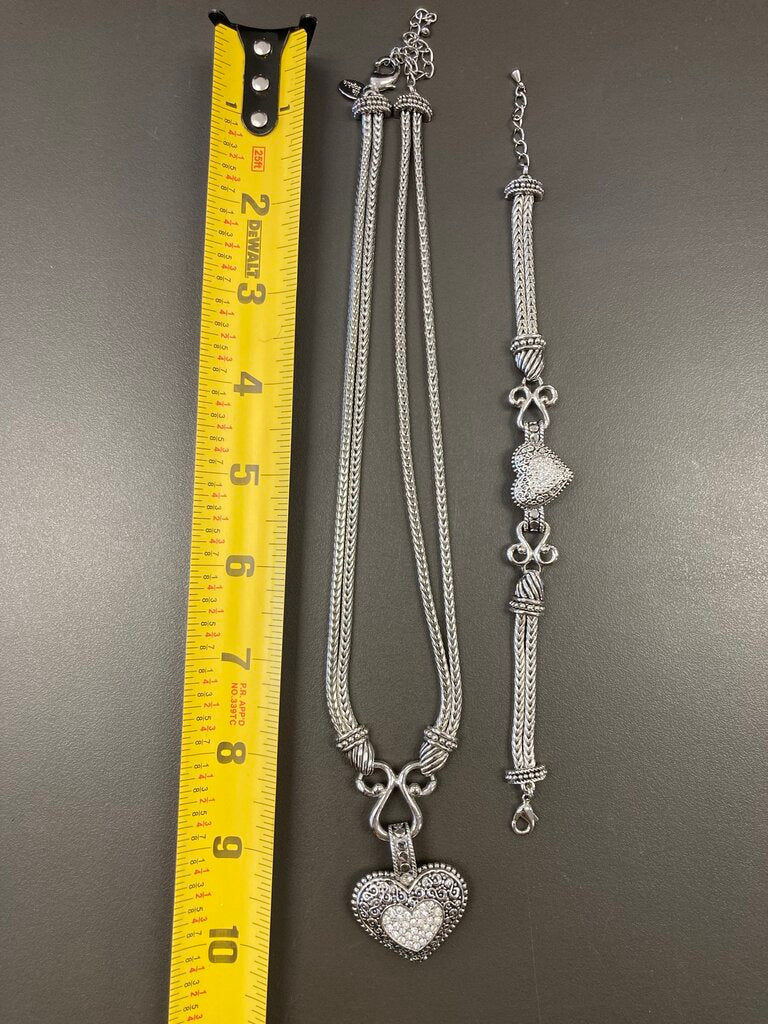 Necklace & Bracelet