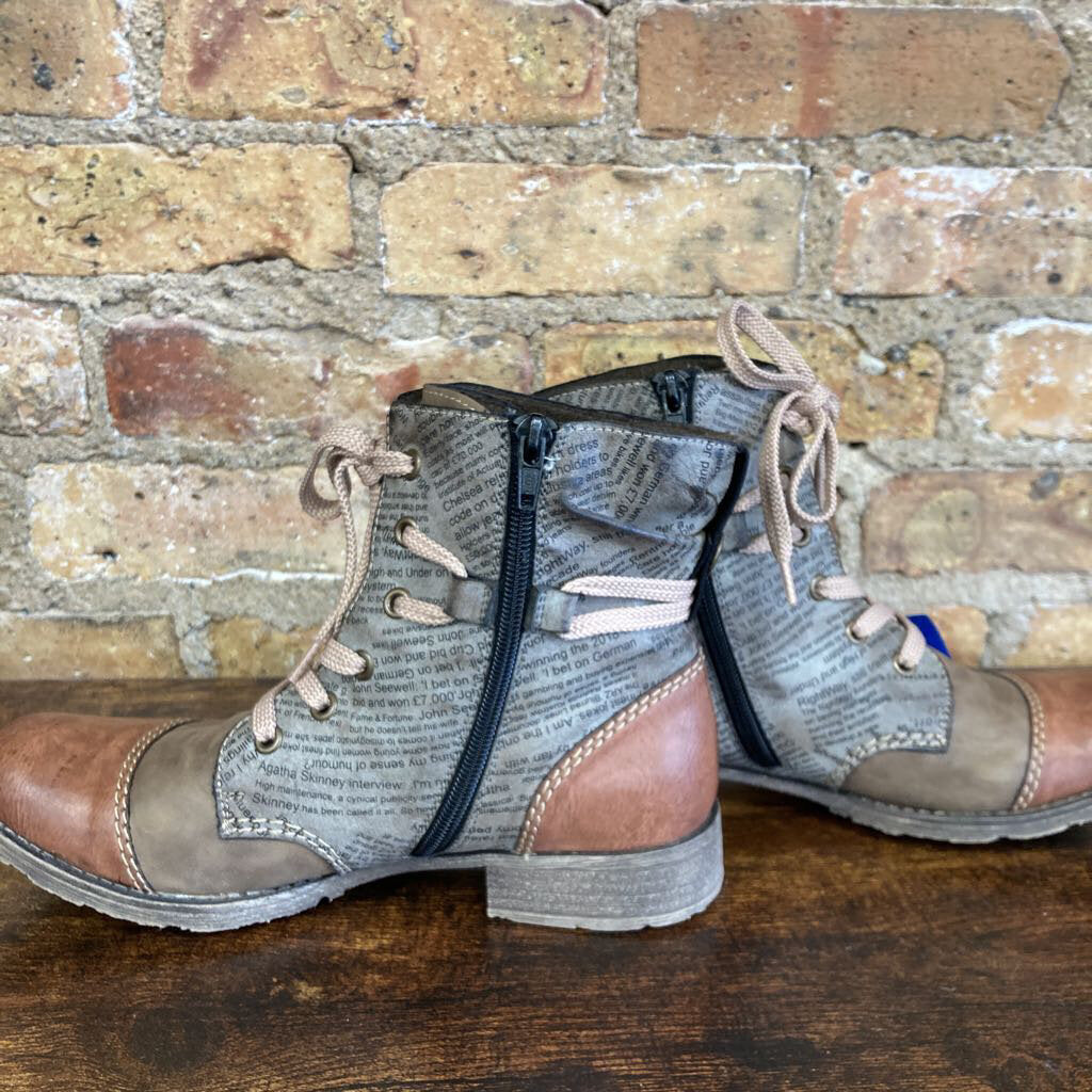 Newpaper Pattern Boots