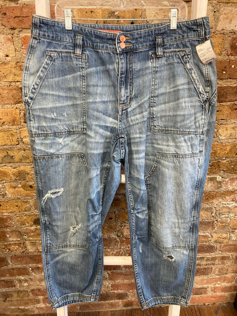 Barrel Leg Jeans Distressed