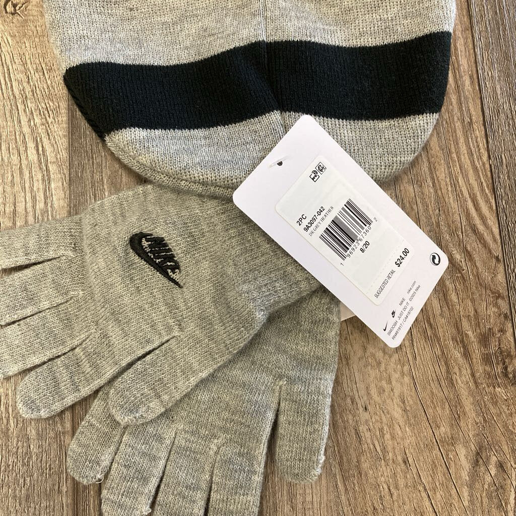 NWT Hat&Gloves