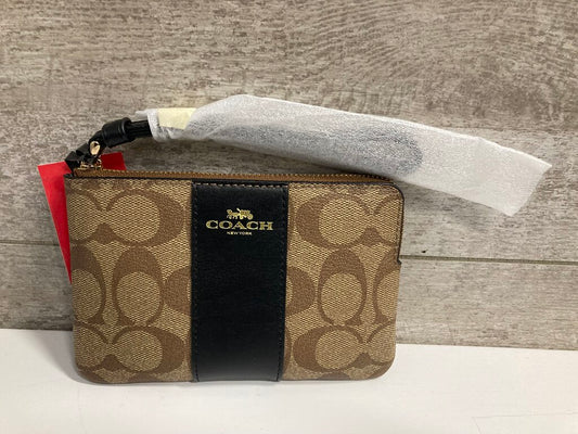 NWT Wristlet
