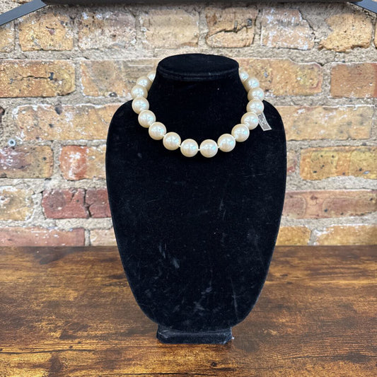 NWT Choker Pearls