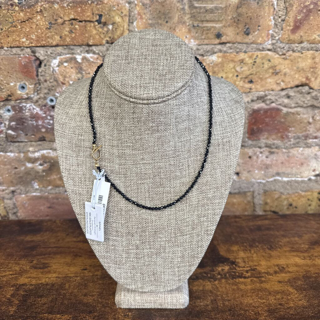 NWT Small Bead Necklace