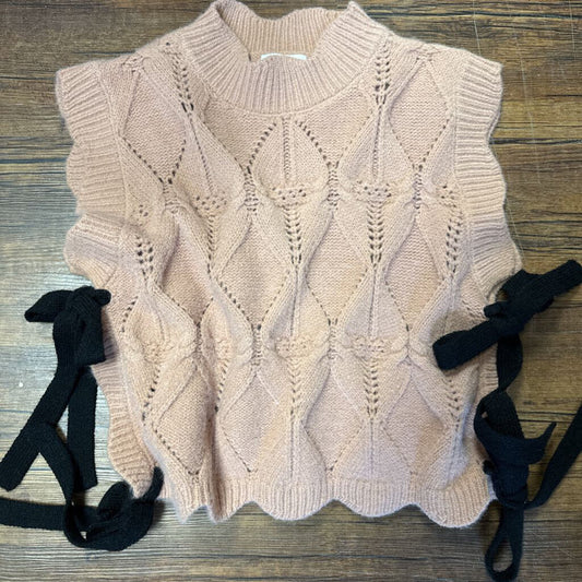 Sweater Vest w/Ribbon