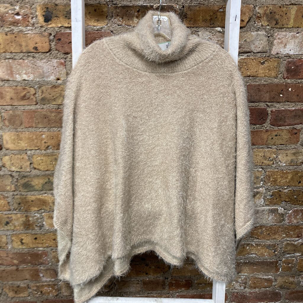 NWT Poncho Turtleneck Sparkle