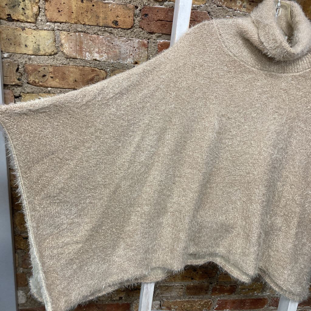 NWT Poncho Turtleneck Sparkle