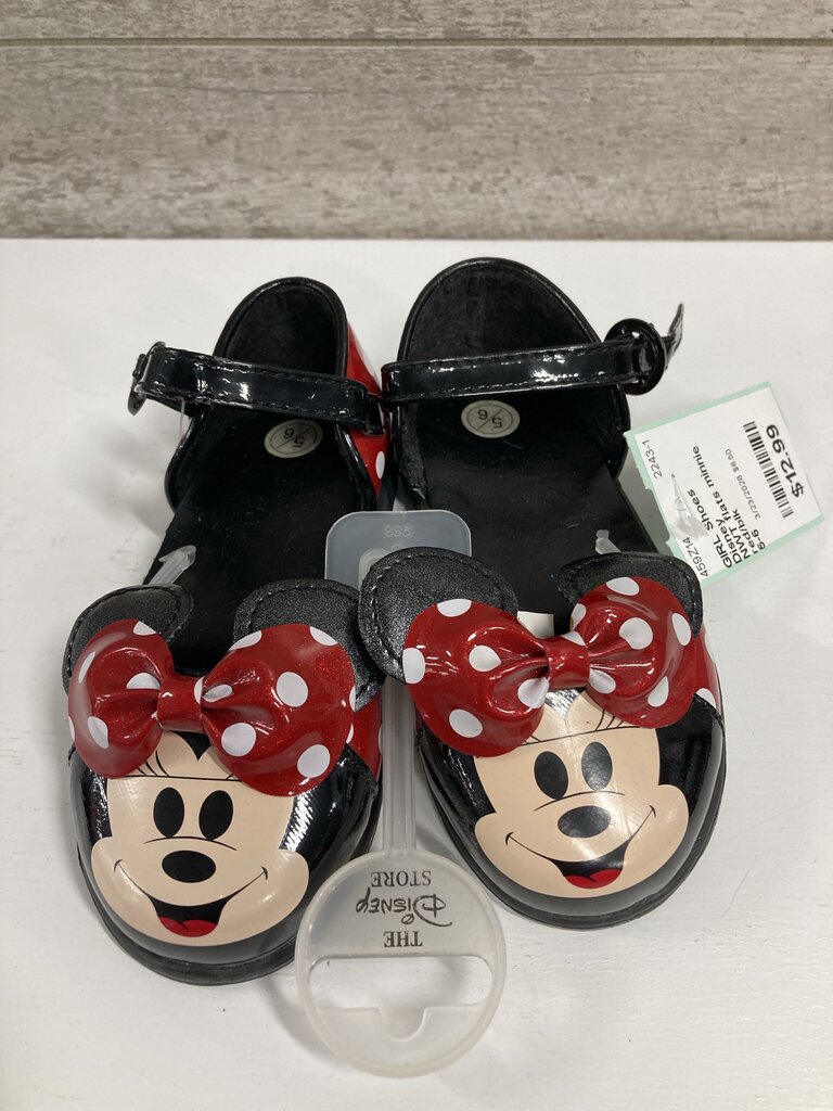 NWT flats minnie mouse
