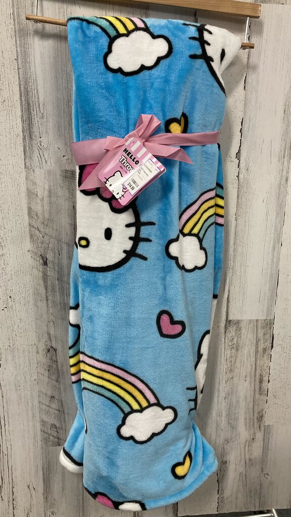NWT Hello kitty blanket