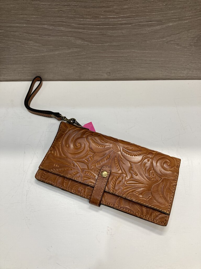 NWT Wristlet Wallet
