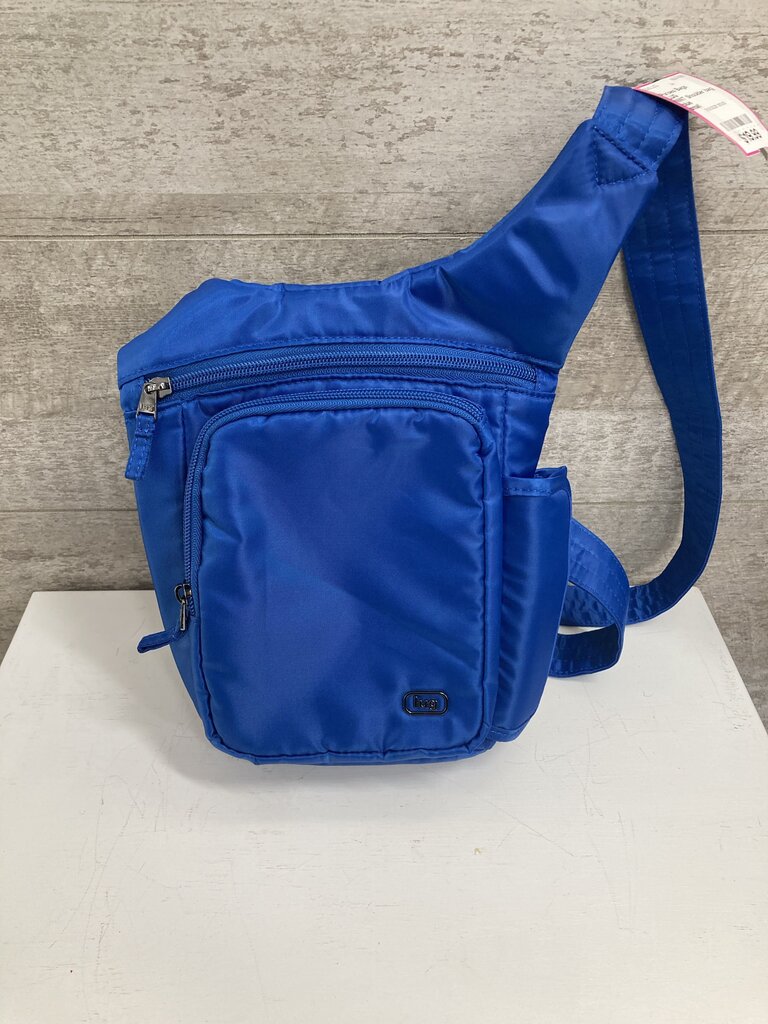 NWT Shoulder bag zip pouches