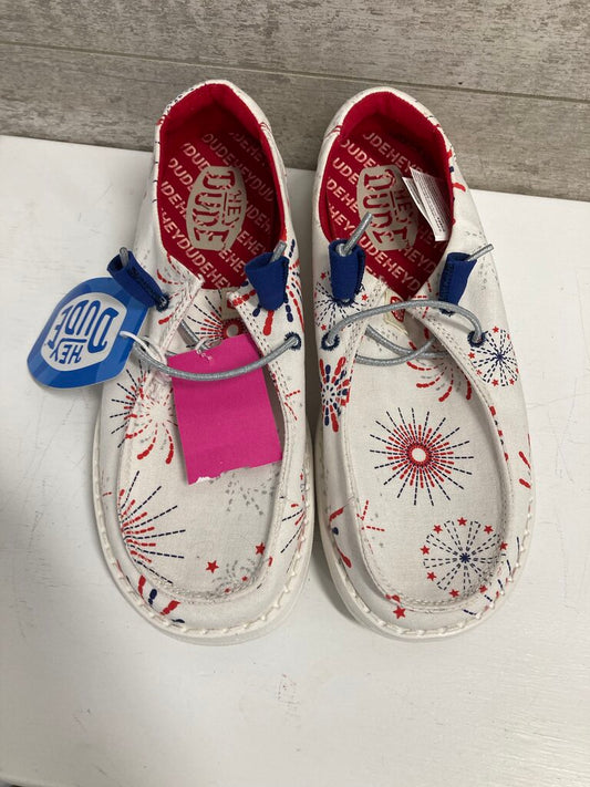 NWT Hey Dude fire works