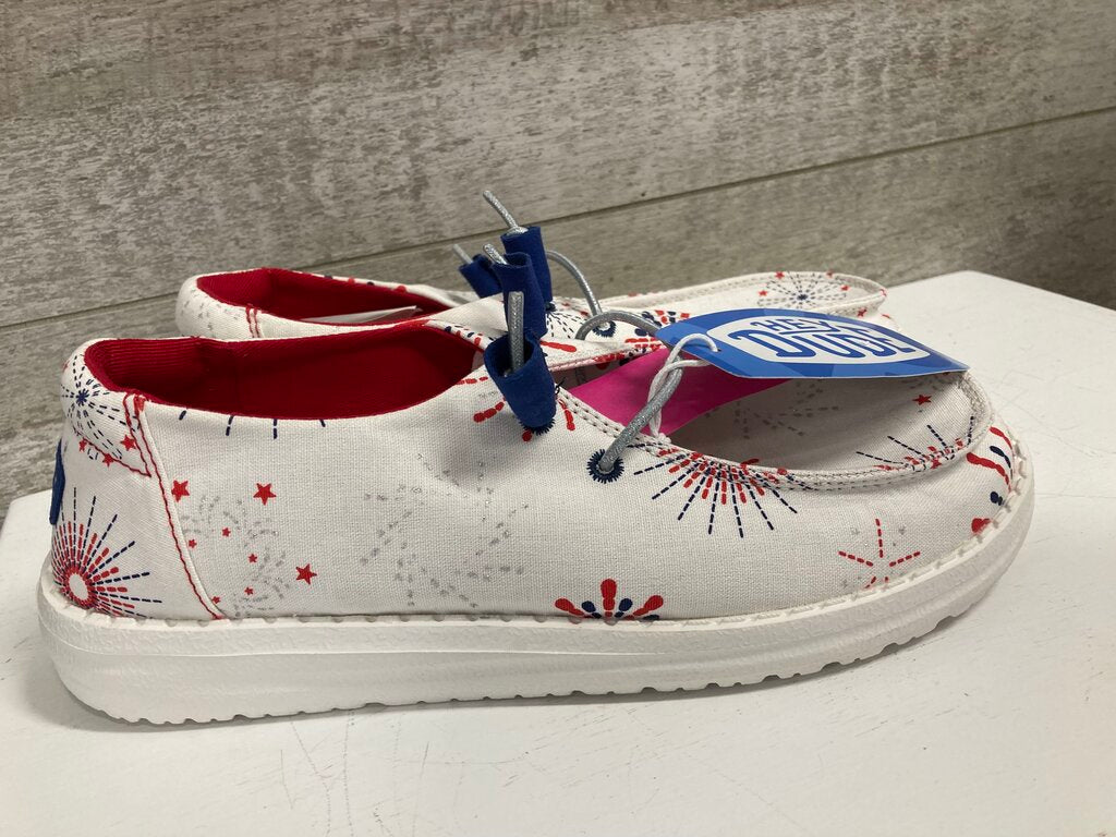 NWT Hey Dude fire works