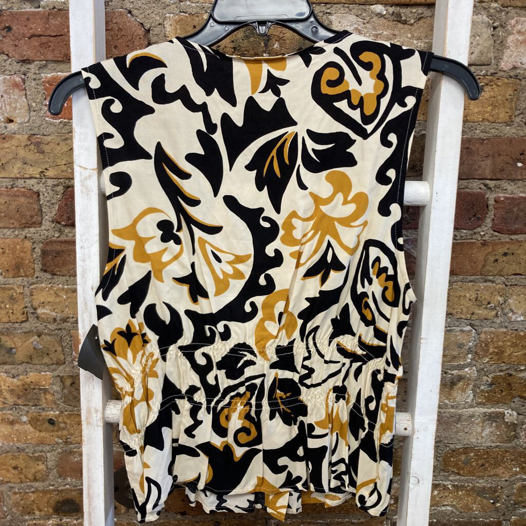 Pattern Button Tank Top