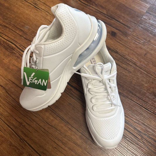 NWT Sneakers Lace Up Vegan