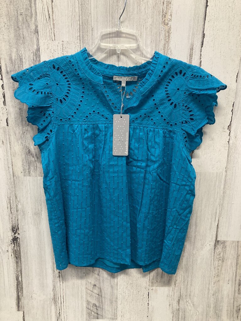 NWT Shirt SS Ruffle Eyelet